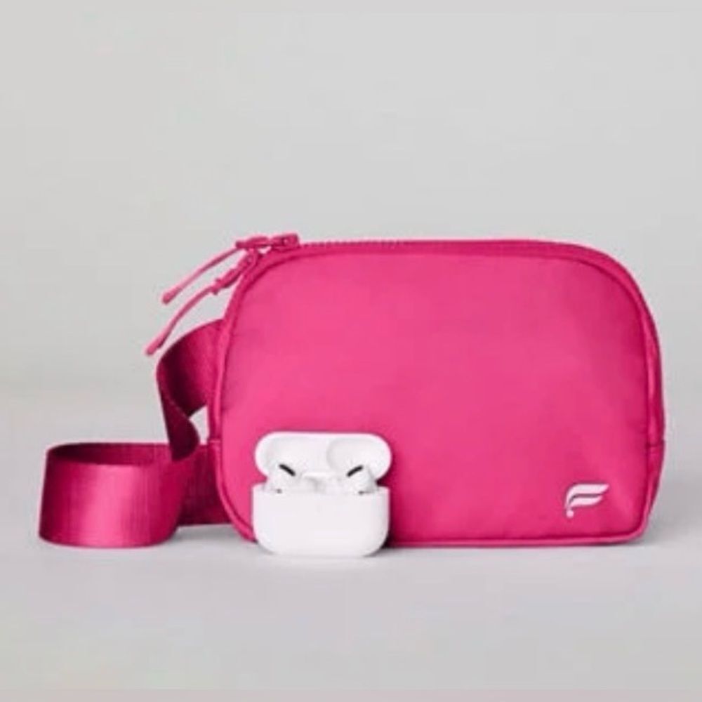 NWT Fabletics *Pink Crush* The Belt Bag - Picture 3 of 5